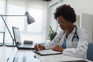 医疗保健持续改进检查表